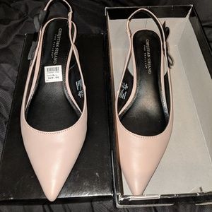 Never worn pink heels 9.5
